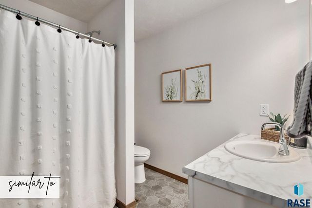 3500 S Jerome Pl Place, Sioux Falls, SD 57106