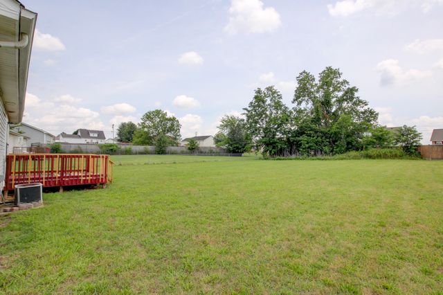 209 Ruf Dr, Oak Grove, KY 42262