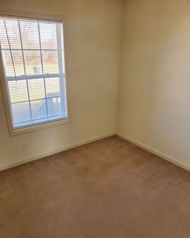 209 Ruf Dr, Oak Grove, KY 42262