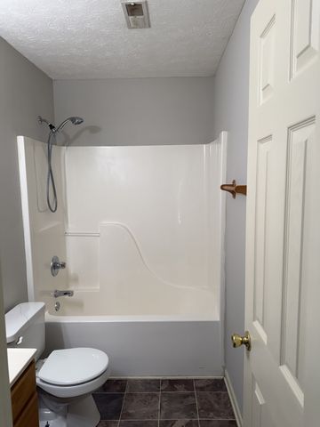 209 Ruf Dr, Oak Grove, KY 42262