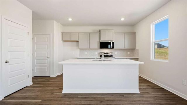 105 White Spruce Way, Newnan, GA 30265