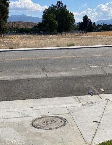 608 N San Jacinto Street, Hemet, CA 92543