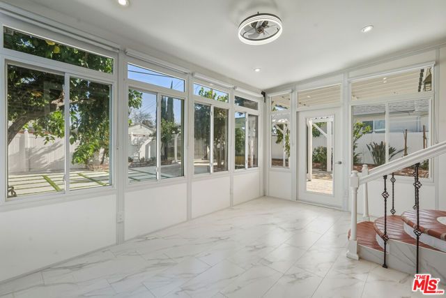 5822 Lindley Avenue, Encino (los Angeles), CA 91316