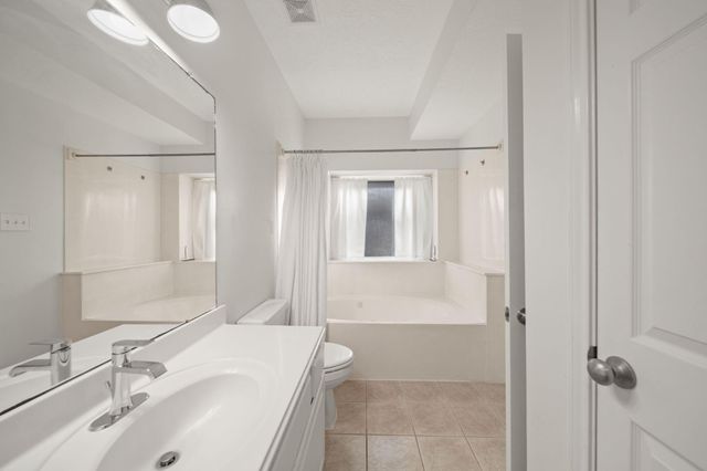 813 Davis Road, League City, TX 77573