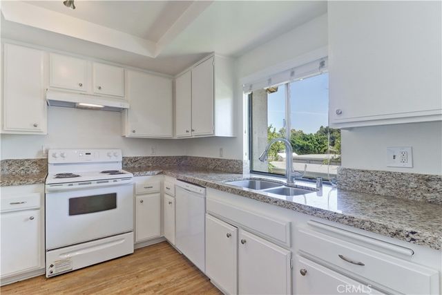 8633 Portola Court 17-E, Huntington Beach, CA 92646