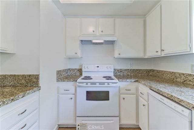 8633 Portola Court 17-E, Huntington Beach, CA 92646