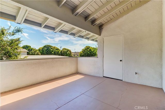 8633 Portola Court 17-E, Huntington Beach, CA 92646