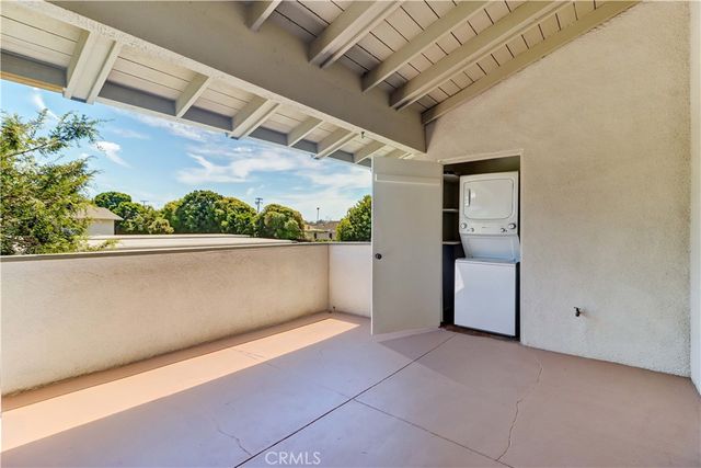 8633 Portola Court 17-E, Huntington Beach, CA 92646