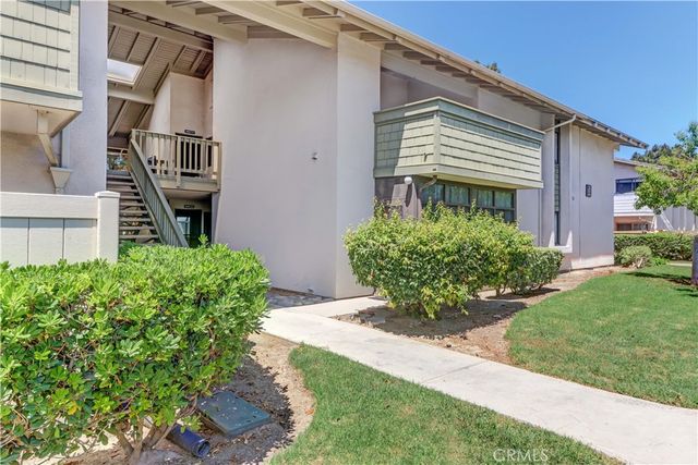 8633 Portola Court 17-E, Huntington Beach, CA 92646
