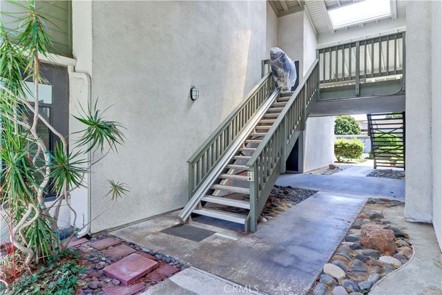 8633 Portola Court 17-E, Huntington Beach, CA 92646
