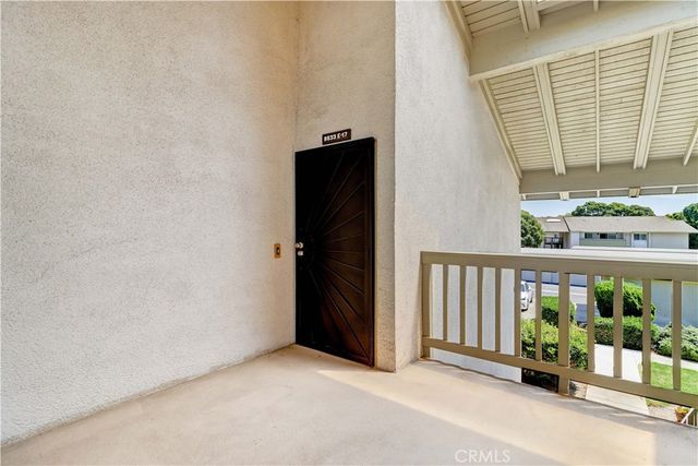 8633 Portola Court 17-E, Huntington Beach, CA 92646