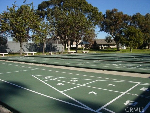 8633 Portola Court 17-E, Huntington Beach, CA 92646