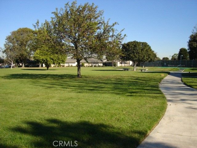 8633 Portola Court 17-E, Huntington Beach, CA 92646