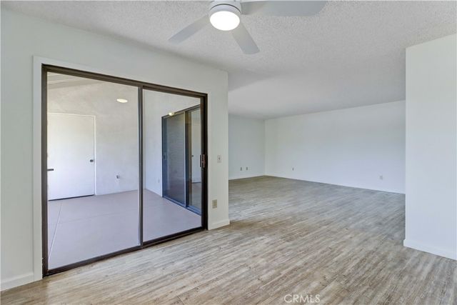 8633 Portola Court 17-E, Huntington Beach, CA 92646