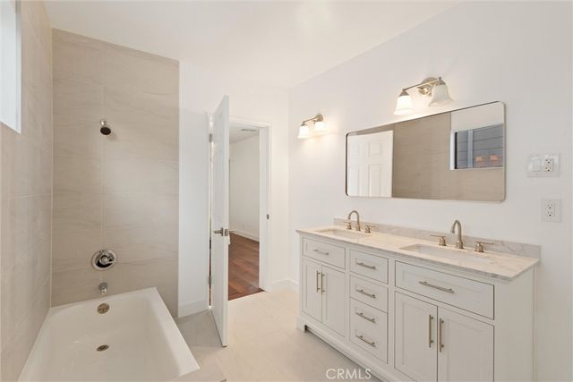2925 Military Avenue, Los Angeles, CA 90064