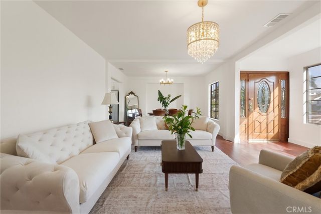 2925 Military Avenue, Los Angeles, CA 90064