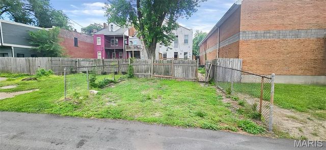 2859 McNair Avenue, St Louis, MO 63118