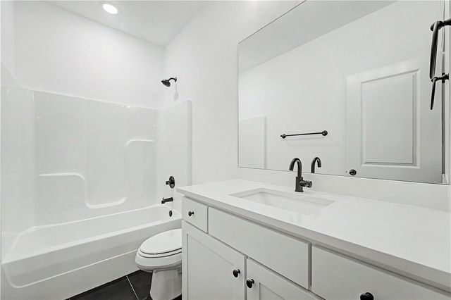 5102 SW Stanford Court, Bentonville, AR 72713