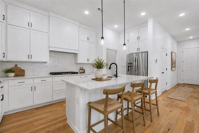 5102 SW Stanford Court, Bentonville, AR 72713
