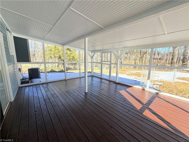 6053 Timberwood Trail, Kernersville, NC 27284