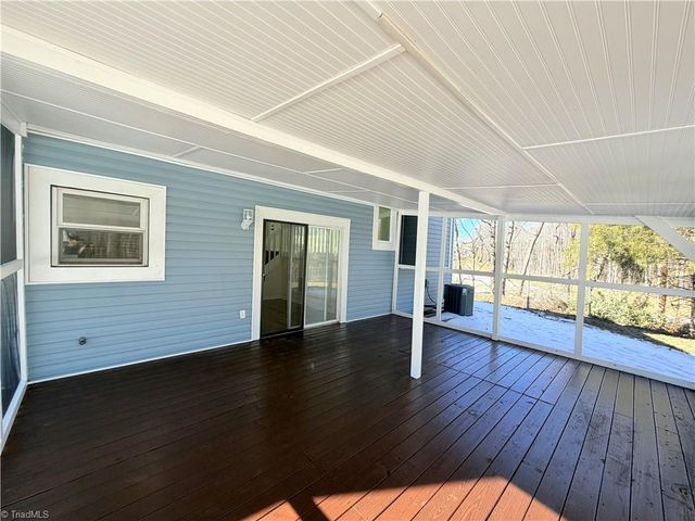 6053 Timberwood Trail, Kernersville, NC 27284