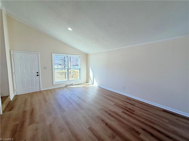 6053 Timberwood Trail, Kernersville, NC 27284