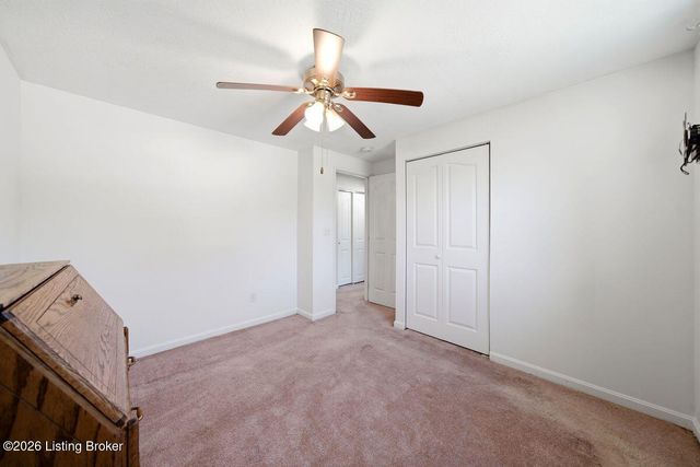 8417 Calm Ln, Louisville, KY 40219