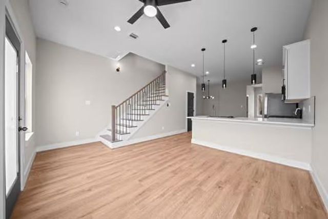 6904 Covington Drive A, Houston, TX 77091