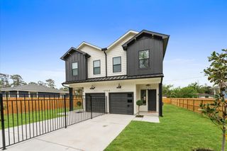 6904 Covington Drive A, Houston, TX 77091