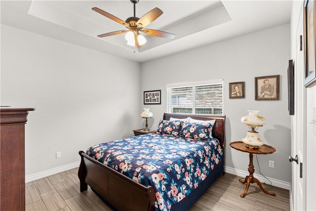 2526 Handlin Dr, Corpus Christi, TX 78418