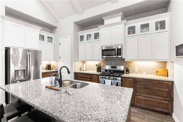 2526 Handlin Dr, Corpus Christi, TX 78418