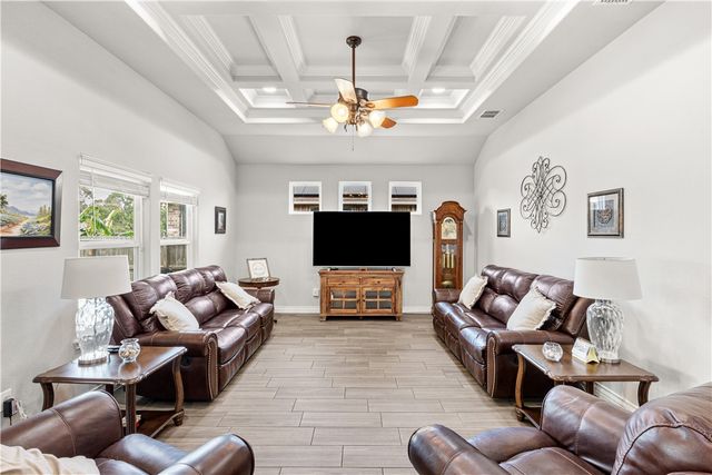 2526 Handlin Dr, Corpus Christi, TX 78418