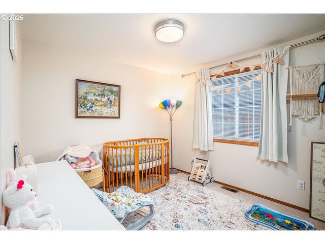 3248 18TH Ave, Albany, OR 97322