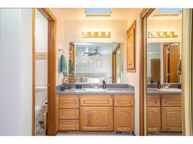 3248 18TH Ave, Albany, OR 97322