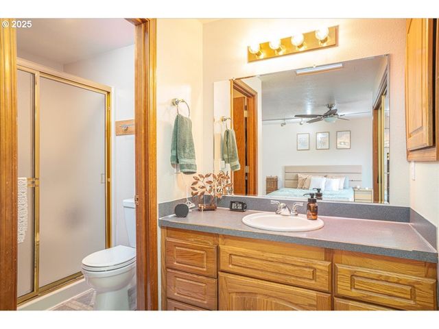 3248 18TH Ave, Albany, OR 97322