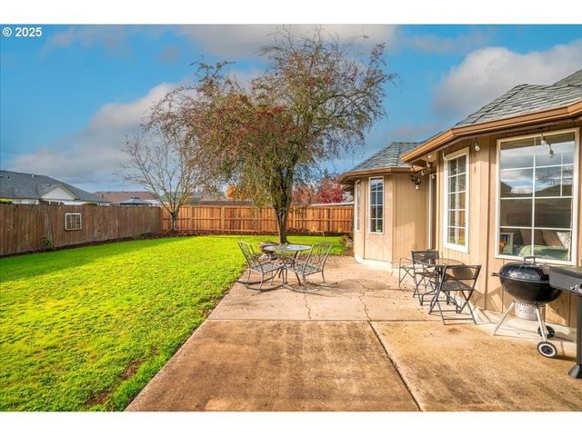 3248 18TH Ave, Albany, OR 97322