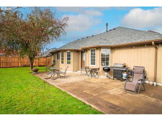 3248 18TH Ave, Albany, OR 97322