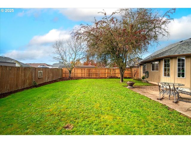 3248 18TH Ave, Albany, OR 97322