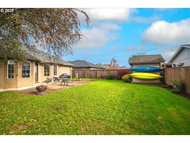 3248 18TH Ave, Albany, OR 97322