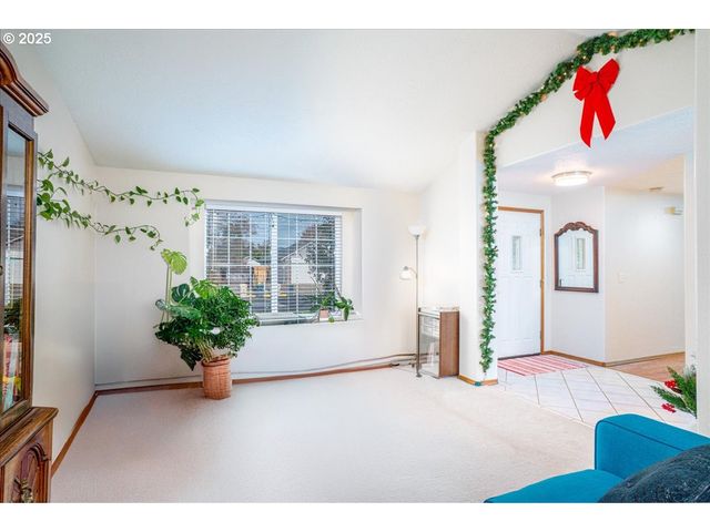 3248 18TH Ave, Albany, OR 97322