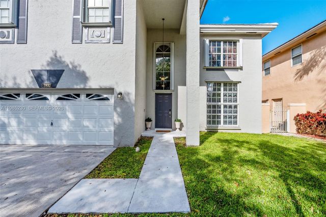 2832 Cayenne Ave, Cooper City, FL 33026