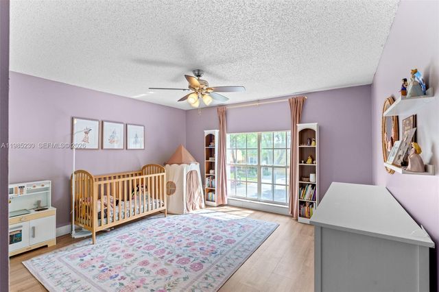 2832 Cayenne Ave, Cooper City, FL 33026