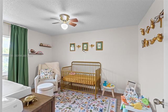 2832 Cayenne Ave, Cooper City, FL 33026