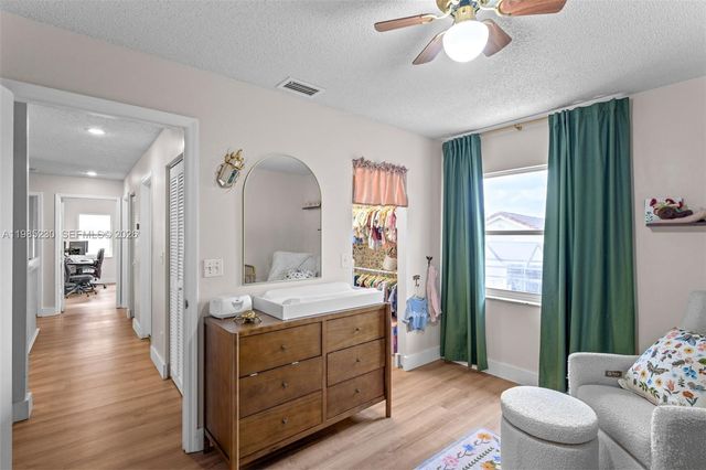 2832 Cayenne Ave, Cooper City, FL 33026