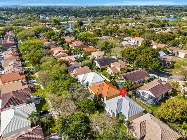 2832 Cayenne Ave, Cooper City, FL 33026