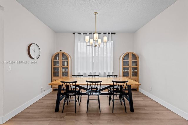 2832 Cayenne Ave, Cooper City, FL 33026