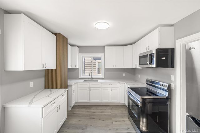 96 Creek Road, Poughkeepsie, NY 12601