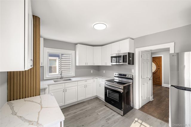 96 Creek Road, Poughkeepsie, NY 12601