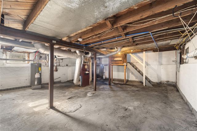 96 Creek Road, Poughkeepsie, NY 12601