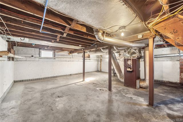 96 Creek Road, Poughkeepsie, NY 12601